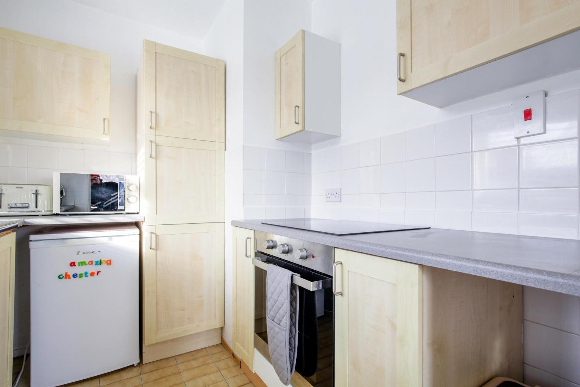 Chester Stays - Best Value Apartment With Free Parking In The Heart Of Chester Ngoại thất bức ảnh